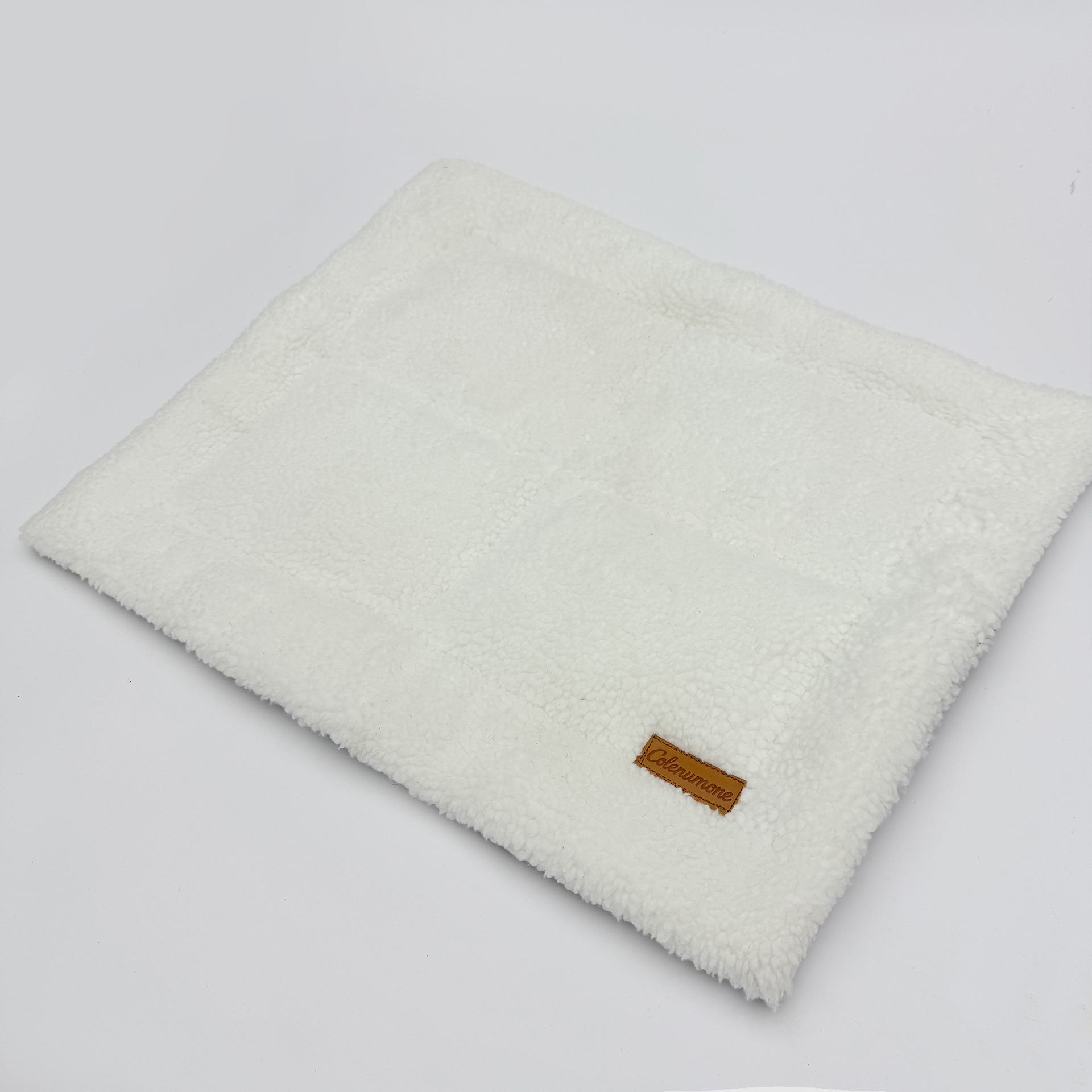 PlusPet All-Season Bite-Resistant Dog Mat image 5