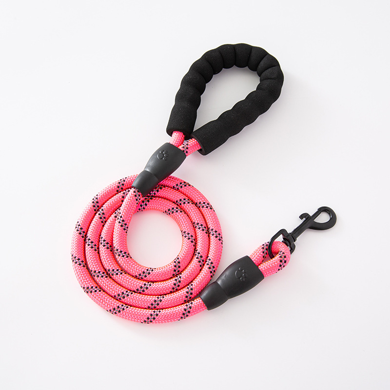 Anti-escape Reflective Pet Leash For Outdoor Use image 7