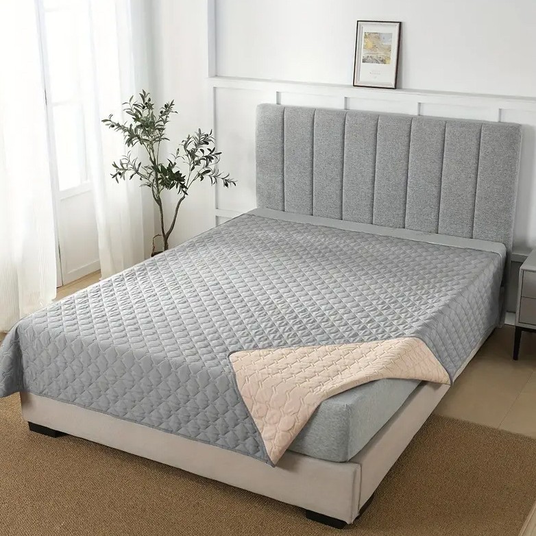 Waterproof All-Season Dog Bed Mattress With Leak-Proof Cover image 2
