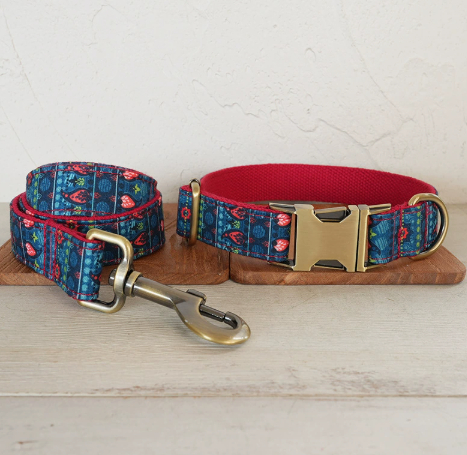 New Red Lotus Dog Collar Pet Supplies Export Leash Set Bronze Buckle