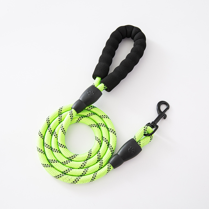 Anti-escape Reflective Pet Leash For Outdoor Use image 11